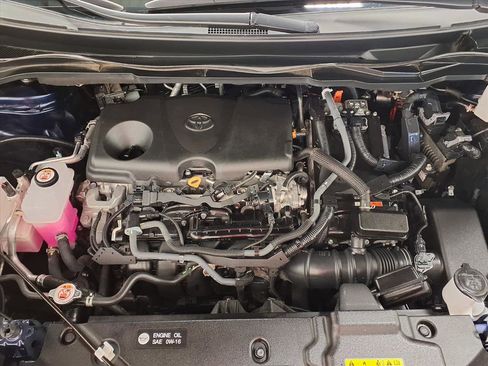 Used 2024 Toyota Sienna XLE image 30