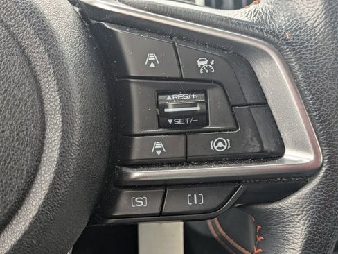 Used 2021 Subaru Crosstrek 2.0i Premium image 12