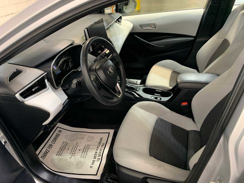 Certified 2024 Toyota Corolla SE w/ SE Package image 8