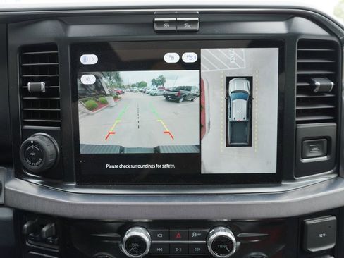 Used 2025 Ford F250 Platinum image 9