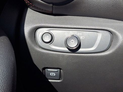 Used 2021 Chevrolet Blazer RS w/ Enhanced Convenience Package image 26