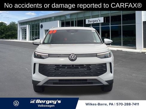 Used 2025 Volkswagen Tiguan S AWD/4WD image 2