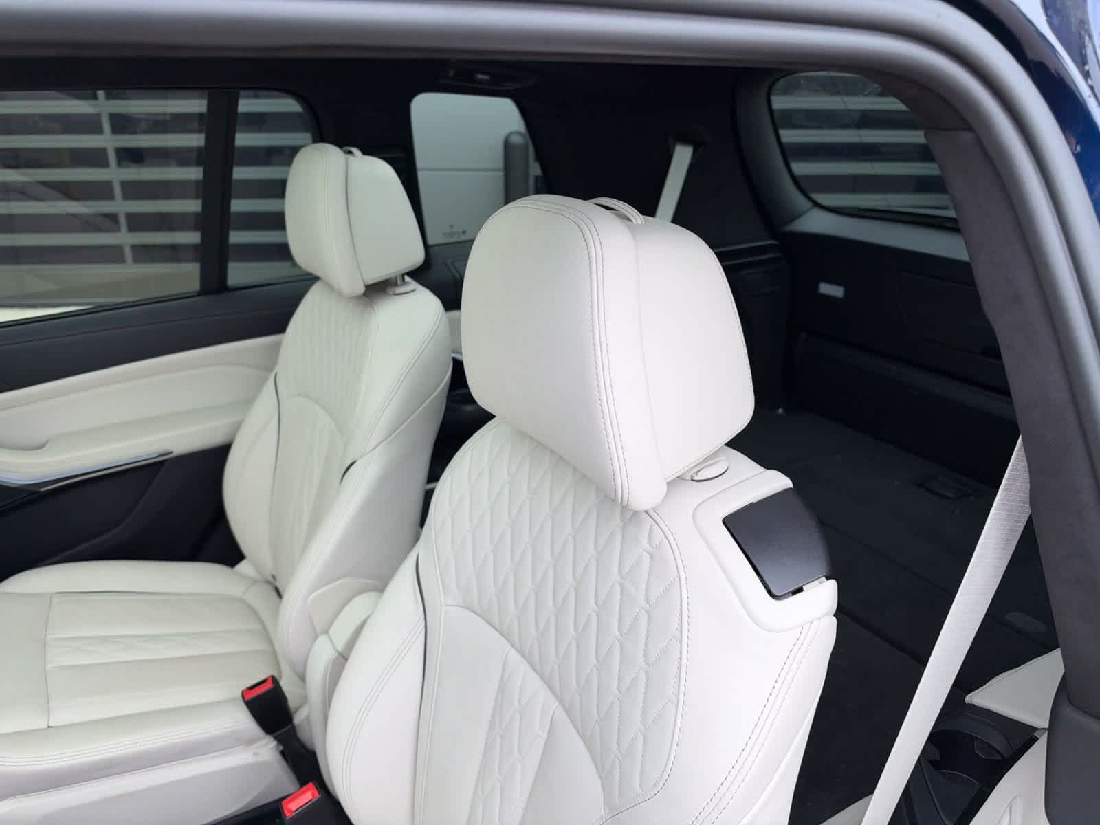 Used 2022 BMW X7 xDrive40i w/ M Sport Package AWD/4WD image 12