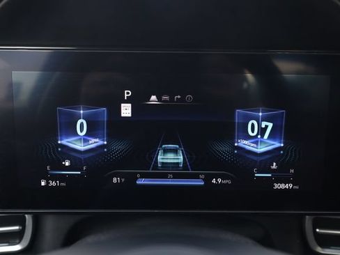 Used 2025 Hyundai Elantra SEL FWD image 16