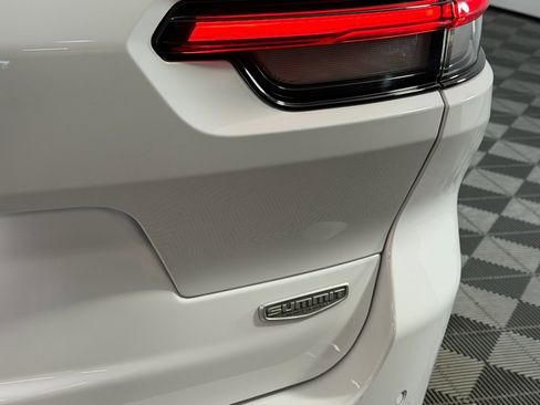 Used 2024 Jeep Grand Cherokee L Summit image 13