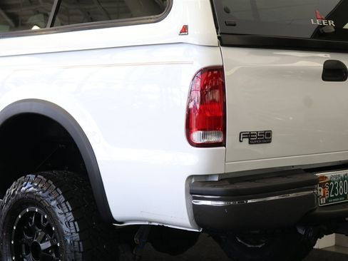Used 2003 Ford F350 Lariat image 57