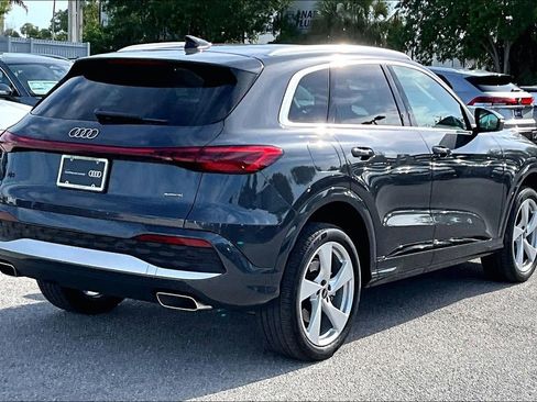 Certified 2025 Audi Q5 Premium Plus w/ Premium Plus AWD/4WD image 5
