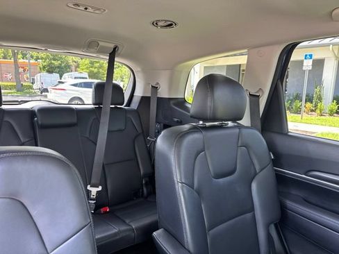 Used 2025 Kia Telluride S AWD/4WD image 15