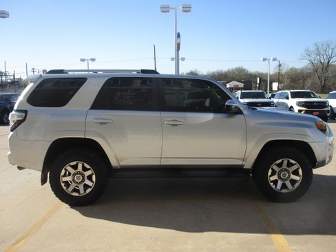 Used 2014 Toyota 4Runner Trail image 8