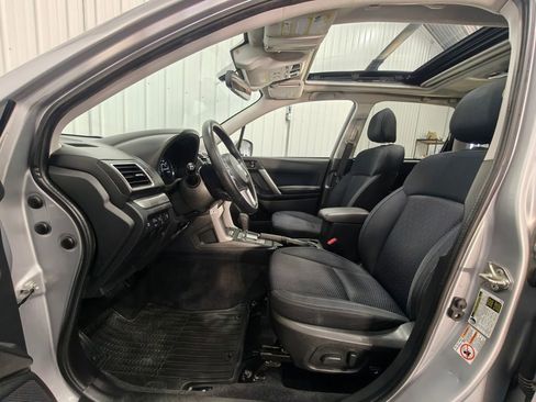 Used 2018 Subaru Forester 2.5i Premium AWD/4WD image 23