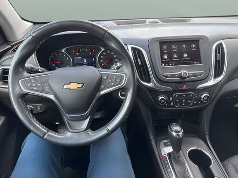 Used 2020 Chevrolet Equinox LT AWD/4WD image 11
