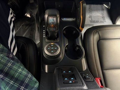 Used 2024 Ford Bronco Badlands AWD/4WD image 37