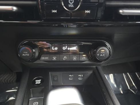 Used 2026 Nissan Kicks SV FWD image 24