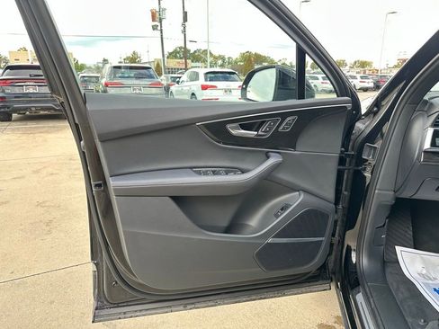 Certified 2025 Audi Q7 3.0T Premium Plus w/ Premium Plus Package image 9