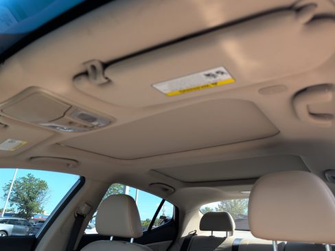 Used 2011 Kia Optima EX FWD image 15