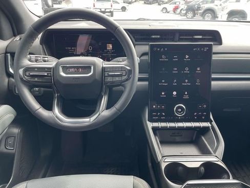 Used 2026 GMC Terrain AT4 image 13