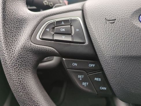 Used 2017 Ford Escape SE image 22