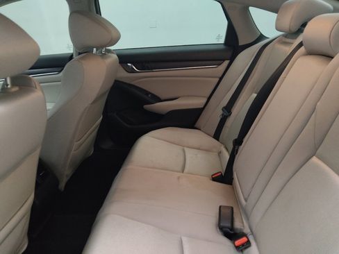 Used 2020 Honda Accord EX image 18
