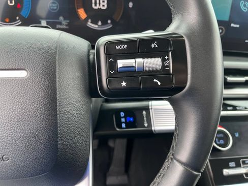 Used 2025 Hyundai Santa Fe SEL FWD image 20