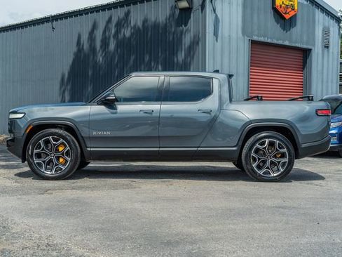 Used 2022 Rivian R1T Launch Edition image 3