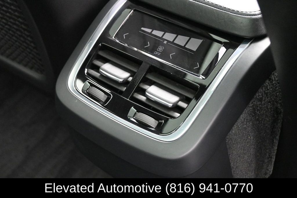 Used 2017 Volvo XC90 T6 Momentum w/ Vision Package AWD/4WD image 11