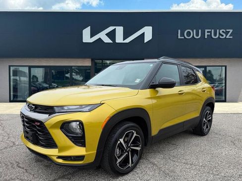 Used 2023 Chevrolet TrailBlazer RS w/ Convenience Package image 1