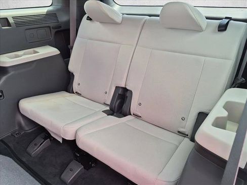 Used 2025 Hyundai Santa Fe SE FWD image 18