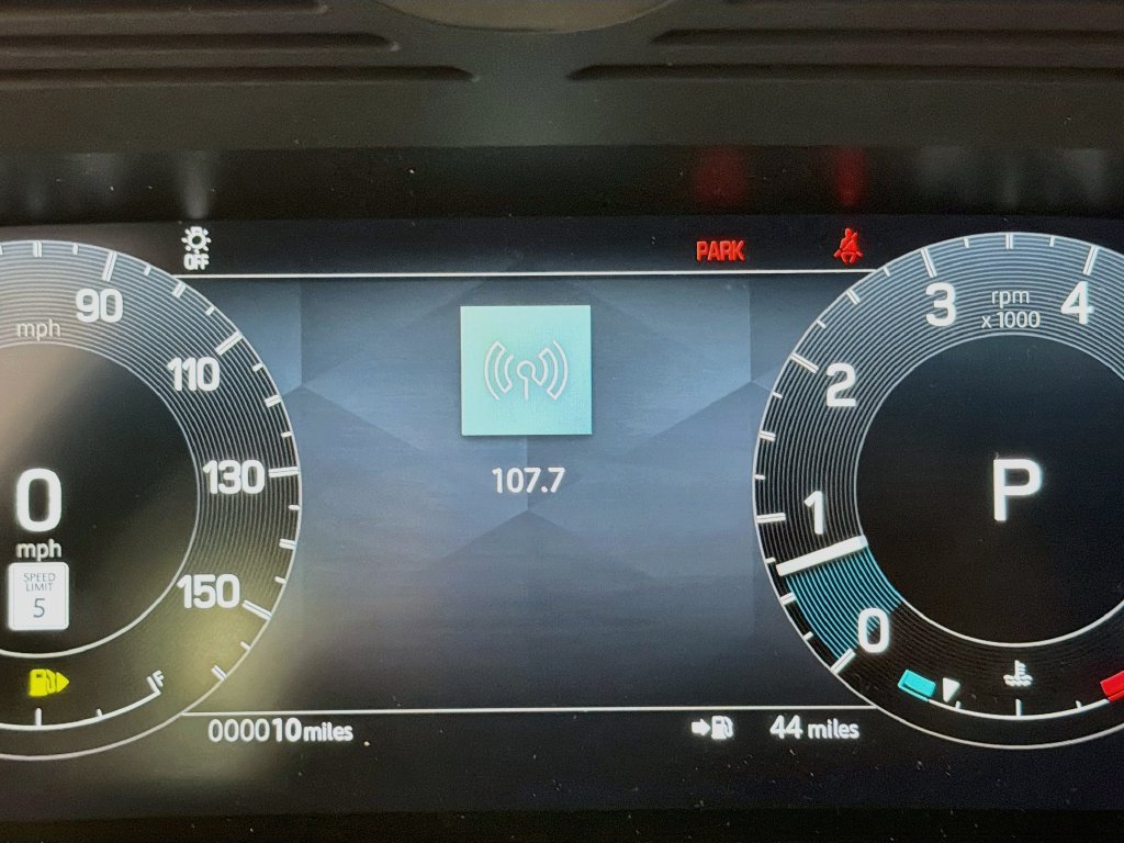 New 2026 Land Rover Discovery S AWD/4WD image 12