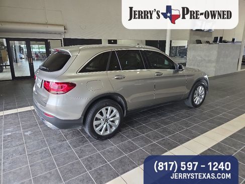 Used 2020 Mercedes-Benz GLC 300 image 5