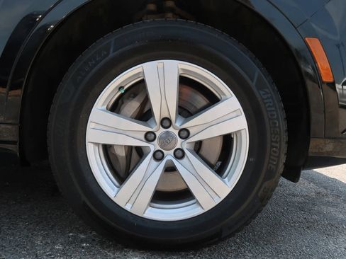 Used 2019 Audi Q7 2.0T Premium AWD/4WD image 57