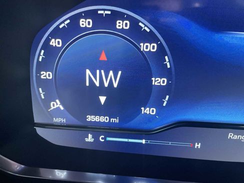 Certified 2024 Chevrolet Tahoe RST image 12