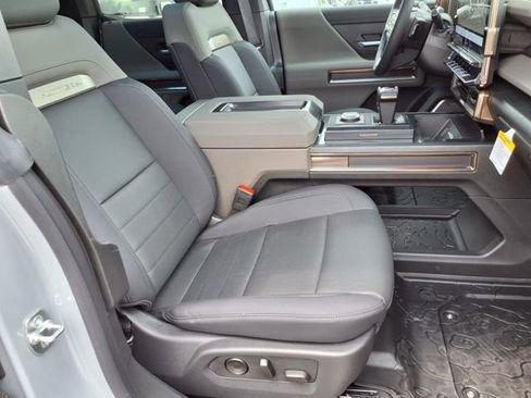 New 2025 GMC Hummer EV 3X image 25