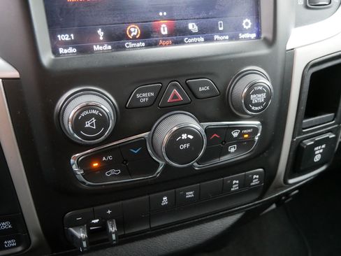 Certified 2018 RAM 1500 Big Horn AWD/4WD image 33