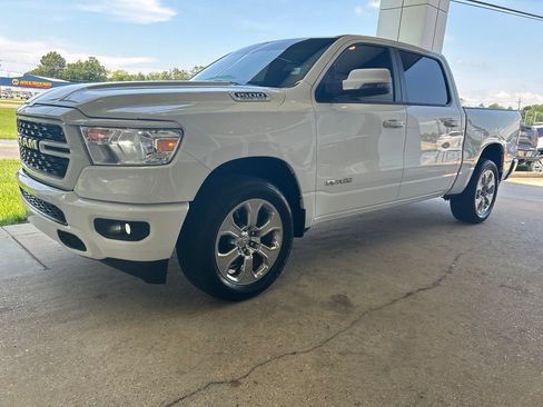 Used 2024 RAM 1500 Big Horn AWD/4WD image 4