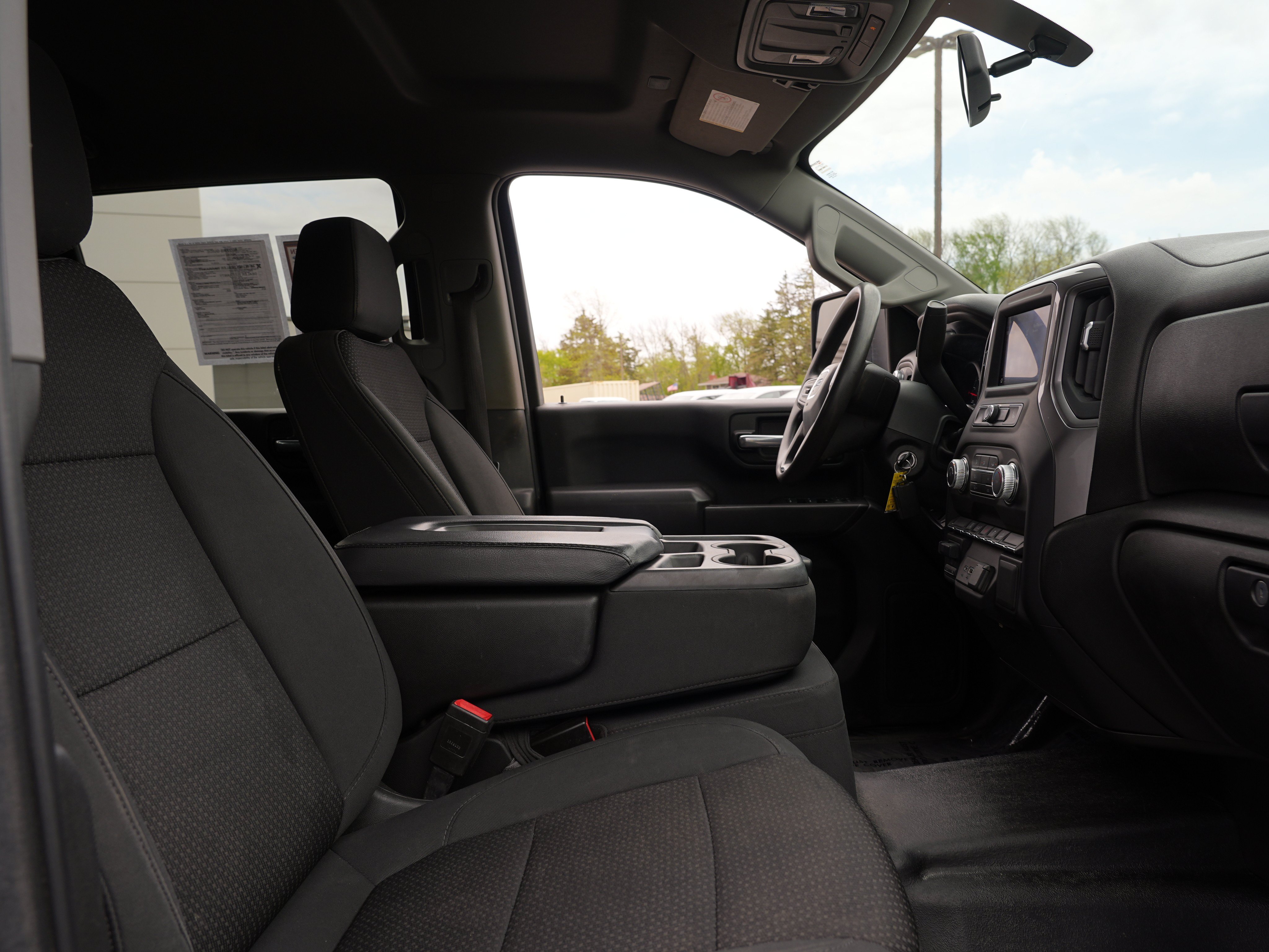 Used 2021 GMC Sierra 2500 4x4 Crew Cab w/ Convenience Package image 31