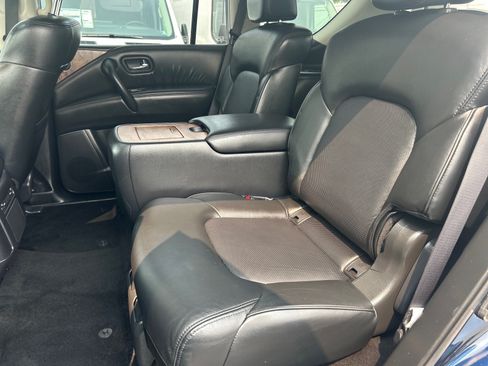 Used 2024 Nissan Armada SL w/ Captain's Chairs Package AWD/4WD image 12