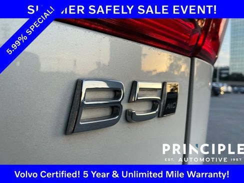 Certified 2024 Volvo XC60 B5 Core w/ Protection Package Premier AWD/4WD image 30