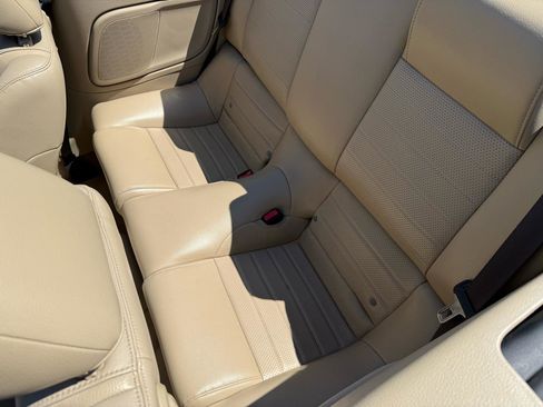 Used 2005 Ford Mustang GT RWD image 18