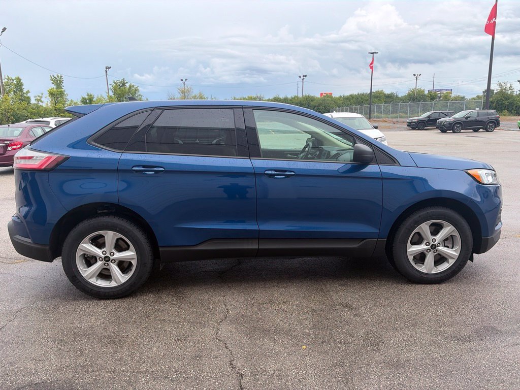 Used 2024 Ford Edge SE w/ Cargo Accessory Package AWD/4WD image 7