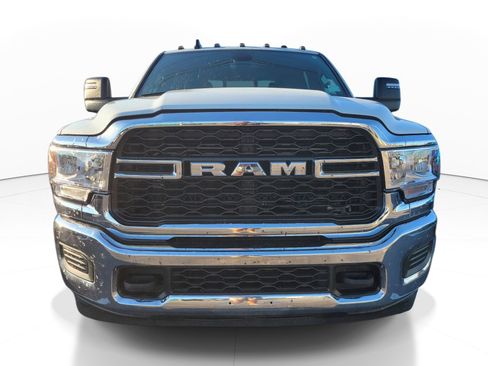 Used 2024 RAM 3500 Tradesman w/ Chrome Appearance Group AWD/4WD image 2