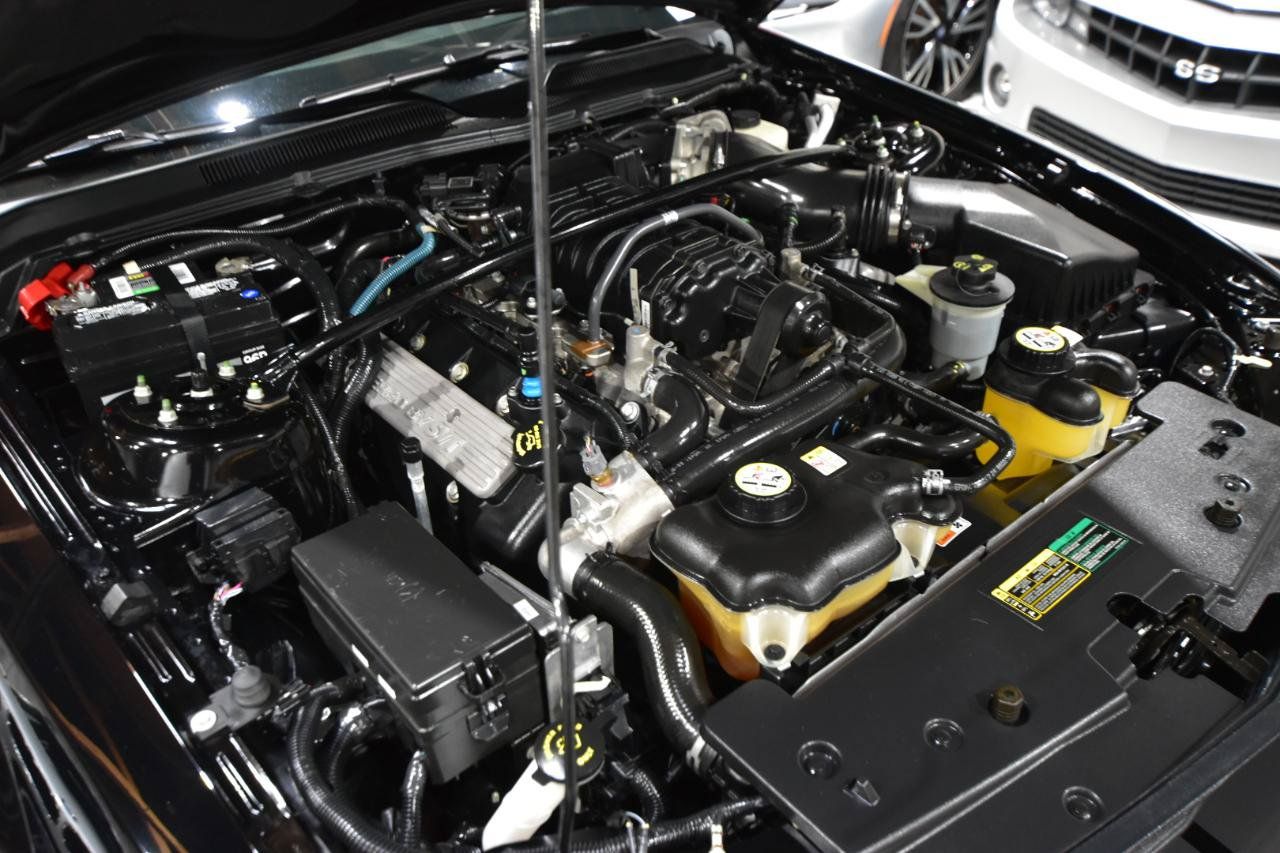 Used 2008 Ford Mustang Shelby GT500 RWD image 36