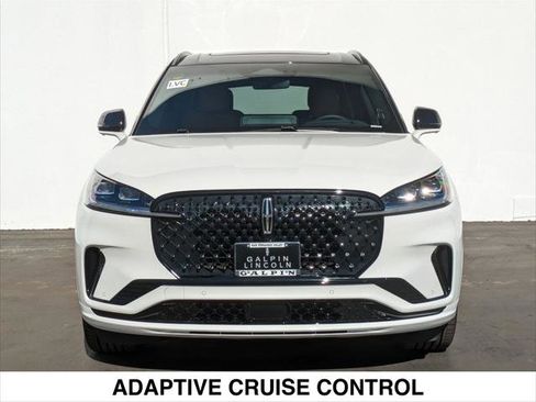 New 2025 Lincoln Aviator Black Label w/ Black Label Special Edition AWD/4WD image 4