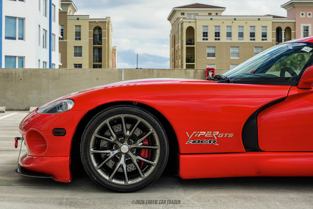 Used 1998 Dodge Viper GTS RWD image 3