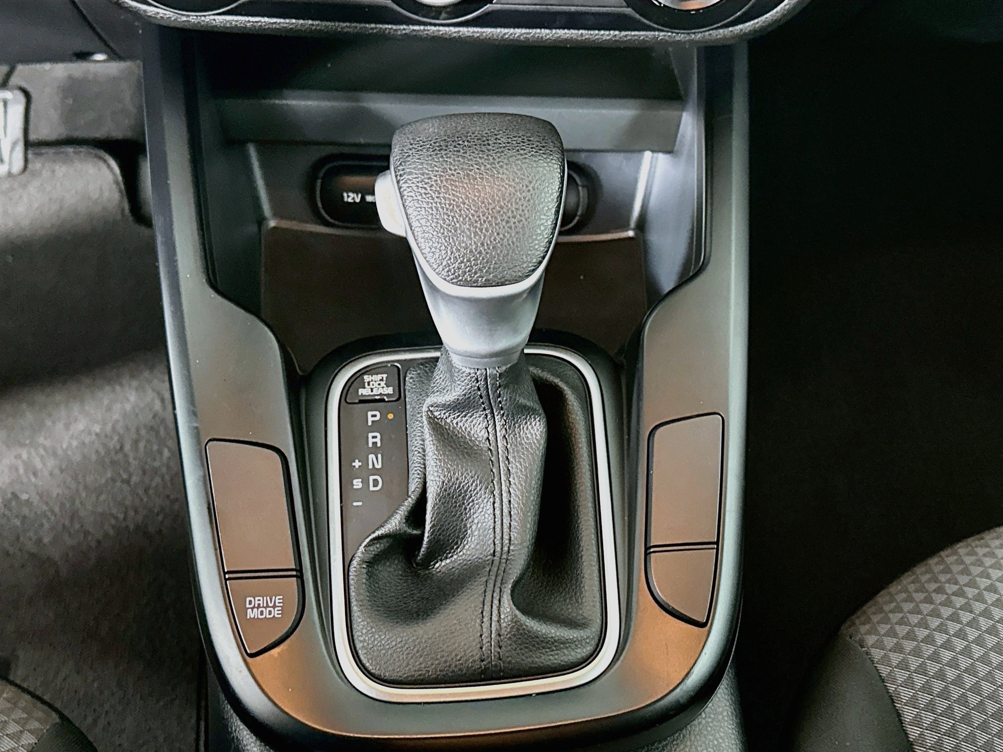 Used 2024 Kia Soul LX w/ Option Group 015 FWD image 25