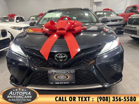 Used 2018 Toyota Camry XLE FWD image 36