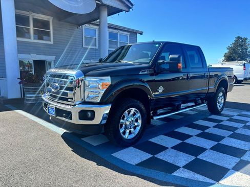 Used 2016 Ford F350 Lariat w/ Lariat Ultimate Package AWD/4WD image 2