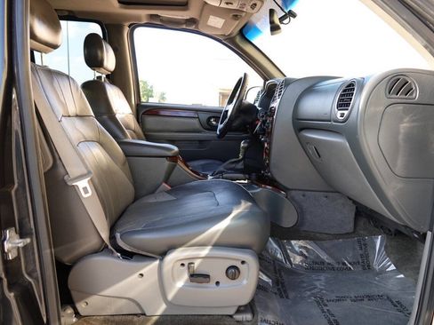 Used 2004 GMC Envoy SLT image 65