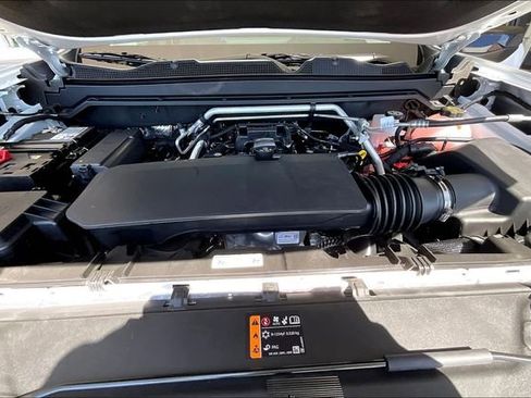 New 2026 GMC Canyon Elevation w/ Convenience Package image 12