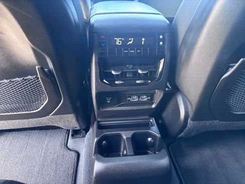 Used 2023 Jeep Grand Cherokee L Laredo AWD/4WD image 32