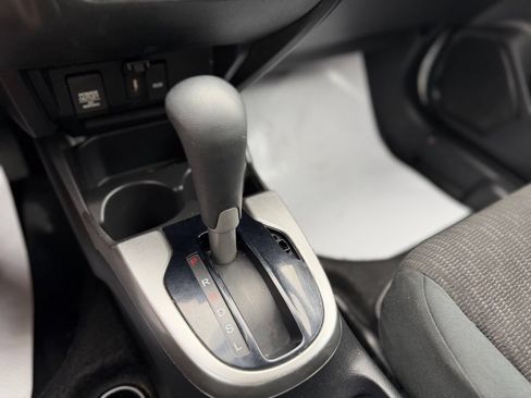 Used 2017 Honda Fit LX image 18